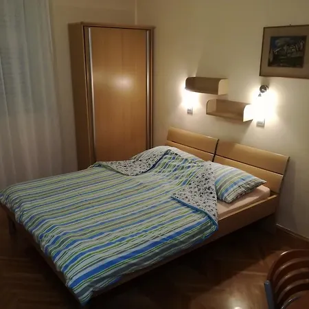 Kurtic Апартаменты Макарска